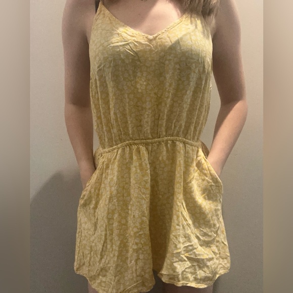 Divided Romper - Picture 2 of 3